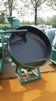 实用的对辊挤压造粒机 工业盐与有机肥高效造粒设备推荐